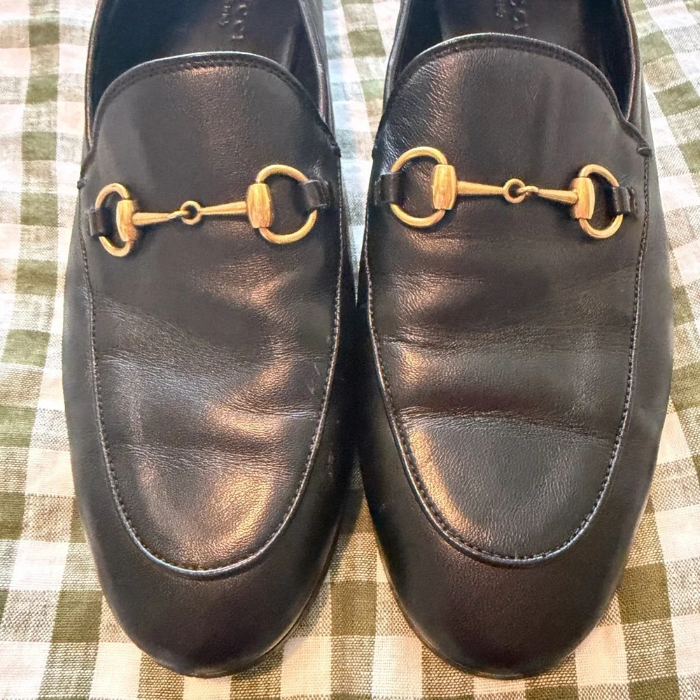Gucci Black Leather Loafers with Gold Bit - Picture 6 of 9
